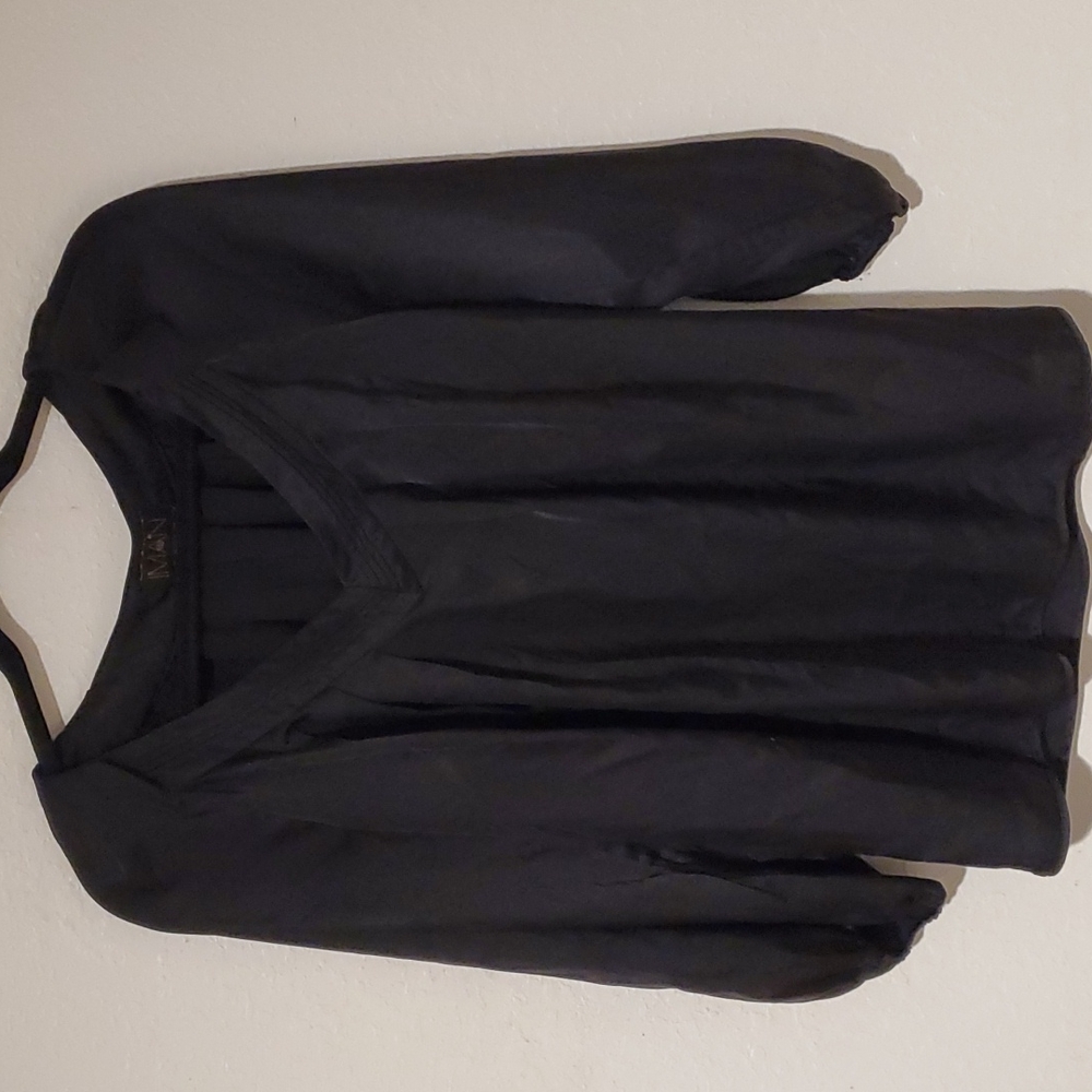 IMAN Black Satiny Long Sleeve V-Neck Blouse